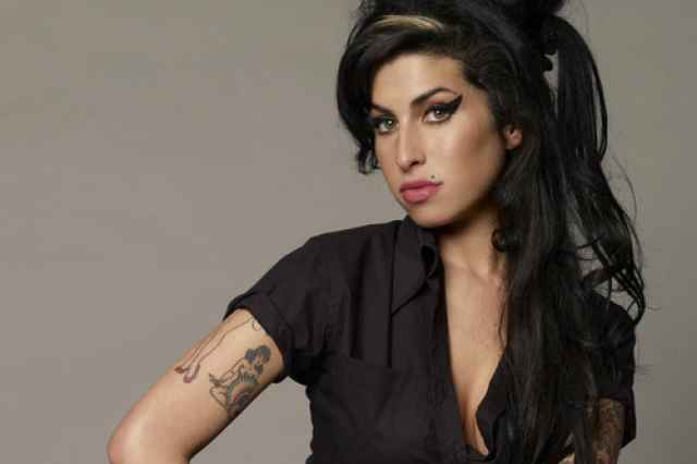 Amy Winehouse- Ένα Μεγάλο Ταλέντο που Έσβησε Νωρίς.